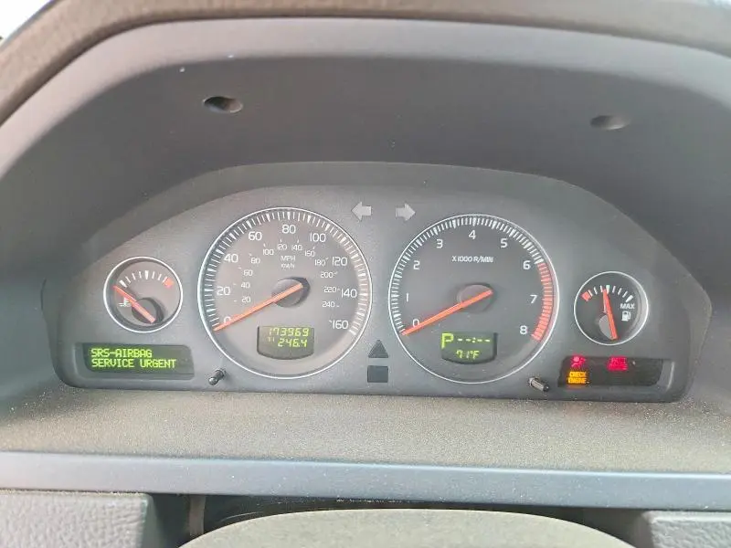 2010 VOLVO XC90 3.2  