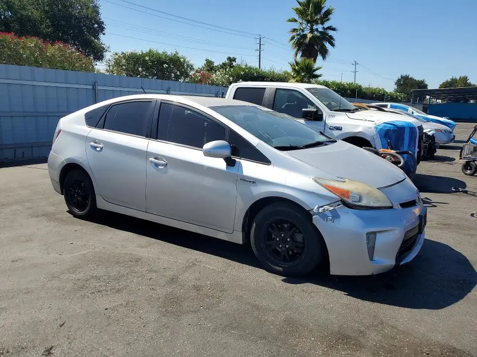 2015 TOYOTA PRIUS TWO  