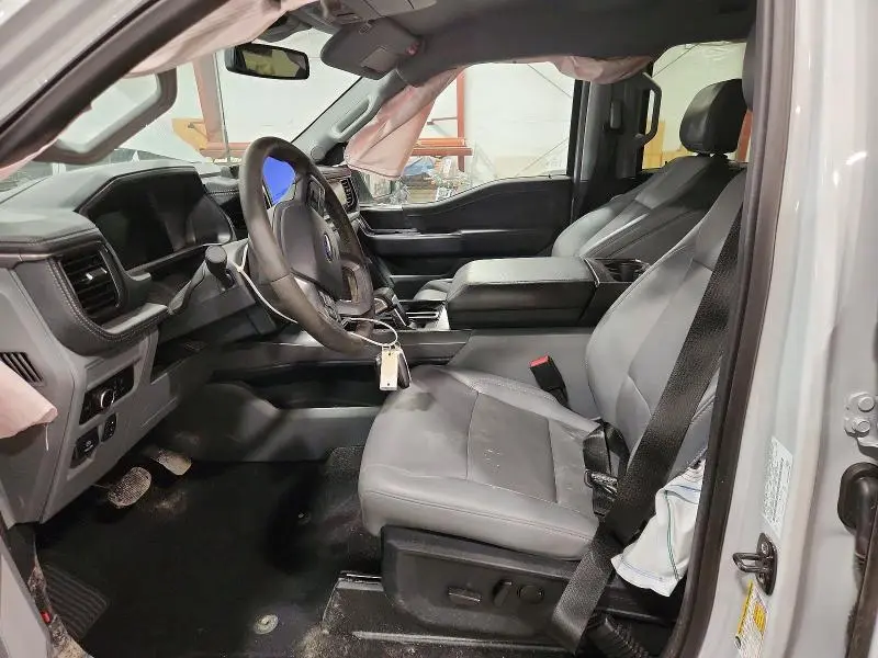 2025 FORD F150 LIGHTNING XLT  