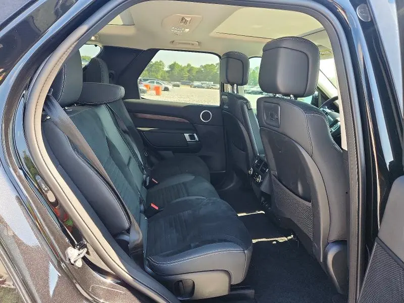 2024 LAND ROVER DISCOVERY S  