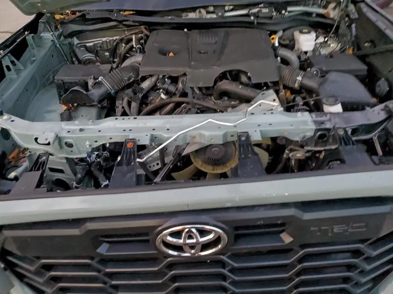 2024 TOYOTA TUNDRA CREWMAX PLATINUM  