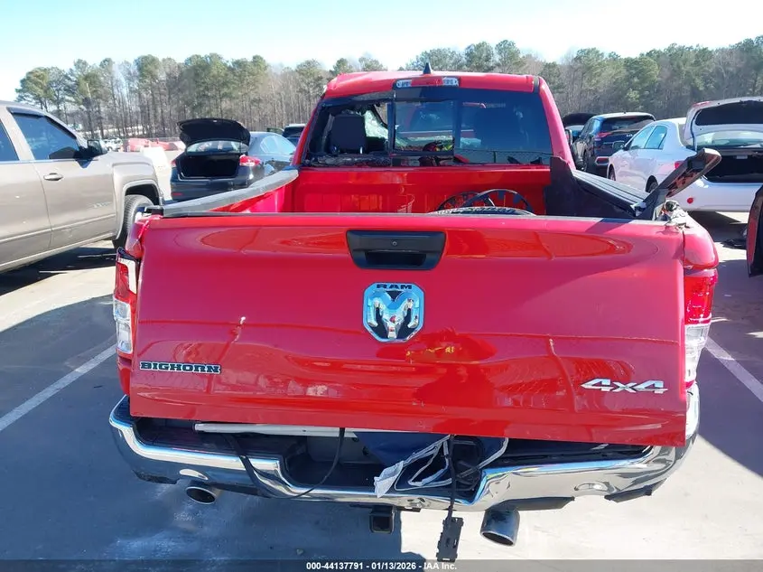 2024 RAM 1500 BIG HORN  4X4 6'4 BOX