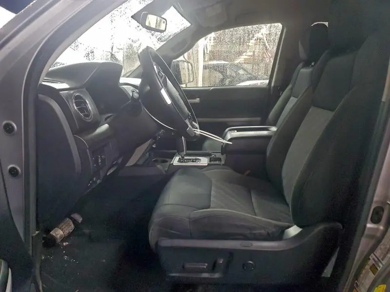 2018 TOYOTA TUNDRA DOUBLE CAB SR  