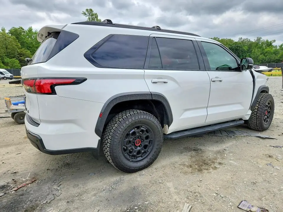 2023 TOYOTA SEQUOIA TRD PRO  