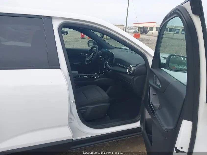 2025 CHEVROLET EQUINOX FWD LT