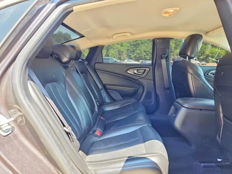 2016 CHRYSLER 200 LIMITED  