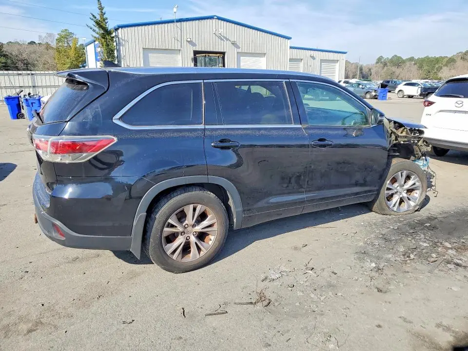 2015 TOYOTA HIGHLANDER XLE  