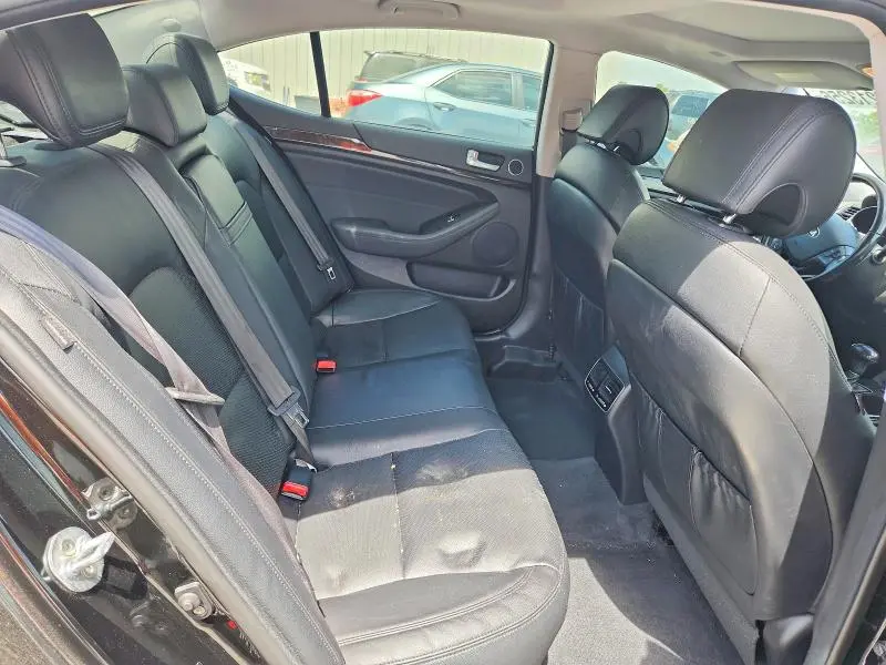 2016 KIA CADENZA LUXURY  