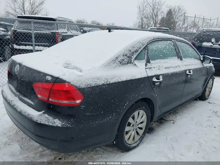 2015 VOLKSWAGEN PASSAT 1.8T WOLFSBURG EDITION