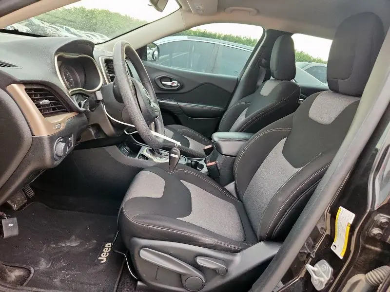 2015 JEEP CHEROKEE SPORT  
