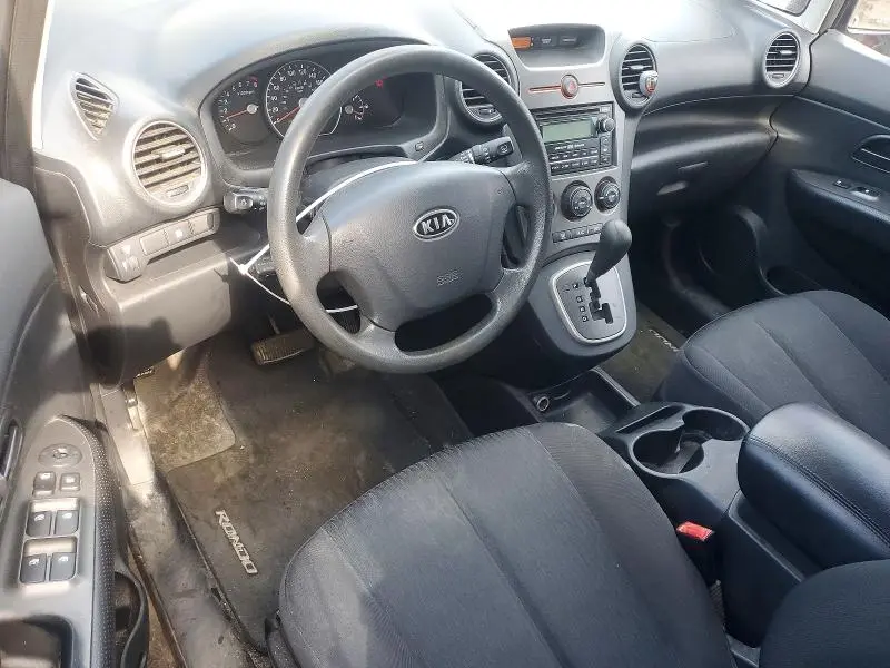 2010 KIA RONDO LX  