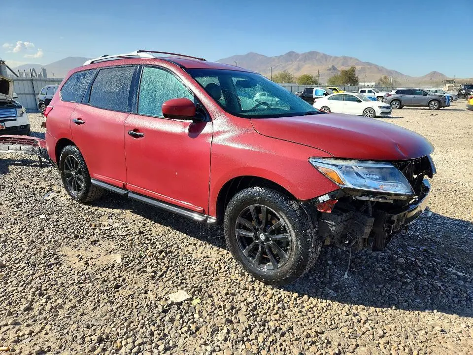 2013 NISSAN PATHFINDER S  