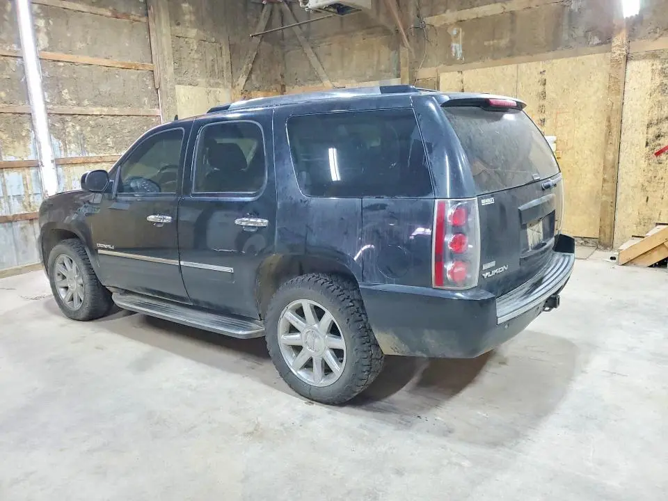 2011 GMC YUKON DENALI  