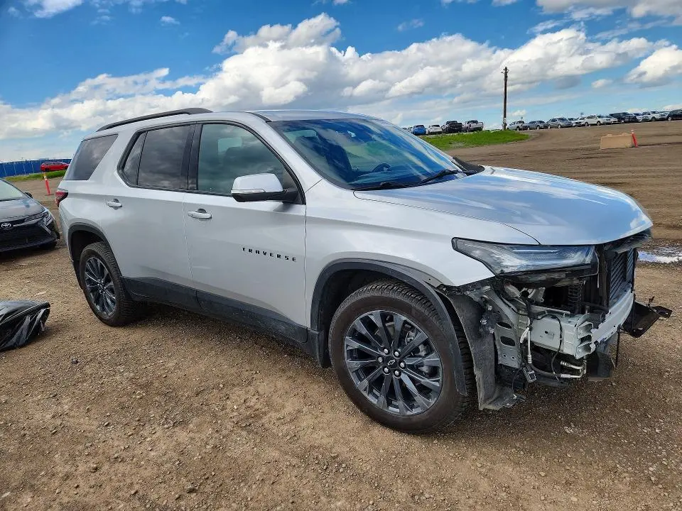 2022 CHEVROLET TRAVERSE RS  