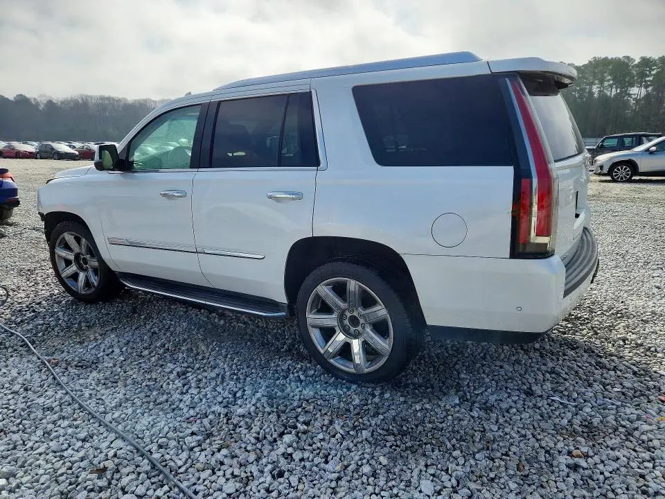 2017 CADILLAC ESCALADE LUXURY  