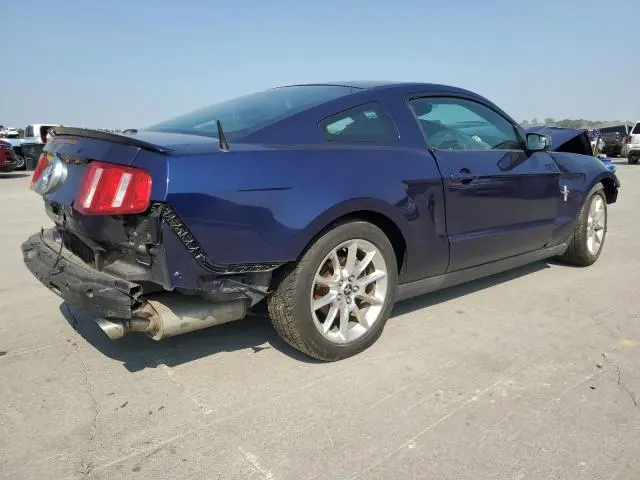 2011 FORD MUSTANG
