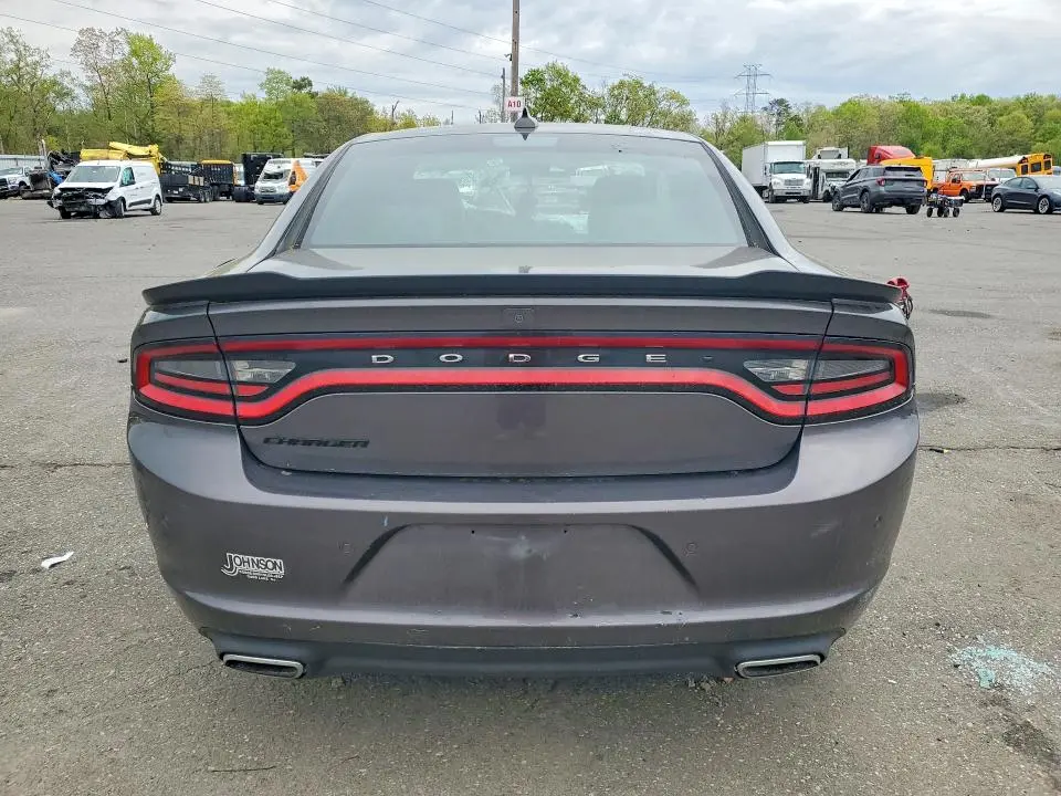 2017 DODGE CHARGER SXT  