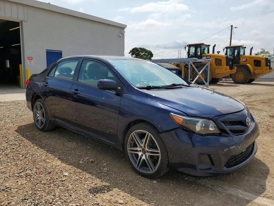 2012 TOYOTA COROLLA LE  
