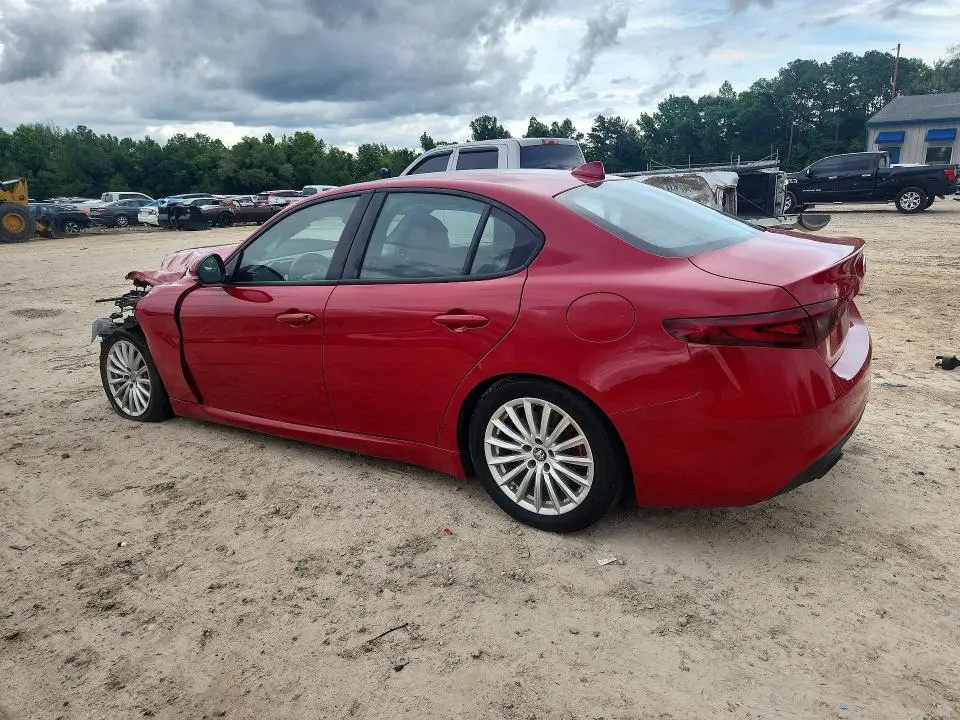 2022 ALFA ROMEO GIULIA   