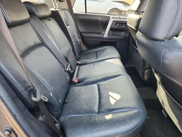 2010 TOYOTA 4RUNNER SR5  