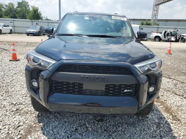 2023 TOYOTA 4RUNNER SE  
