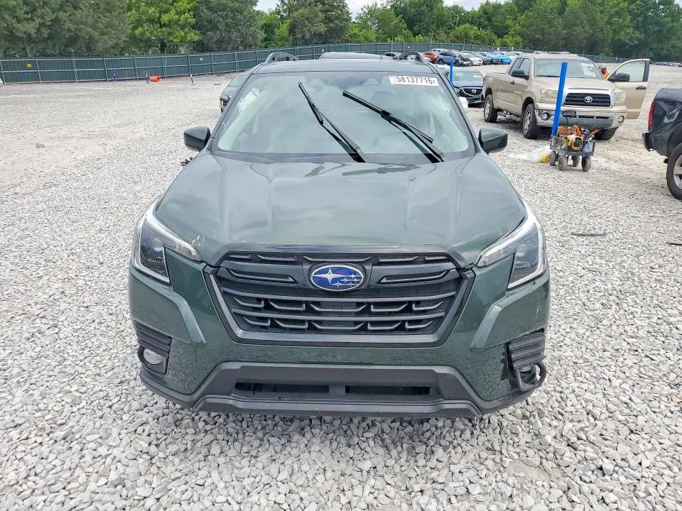 2022 SUBARU FORESTER PREMIUM  
