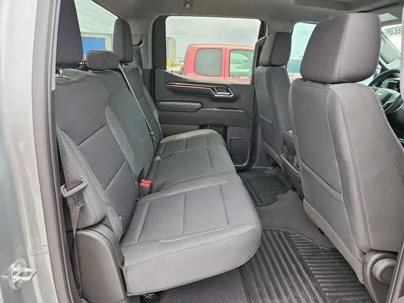 2023 CHEVROLET SILVERADO C1500 LT  