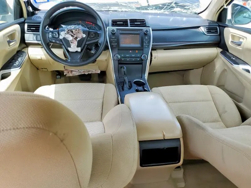 2015 TOYOTA CAMRY LE  