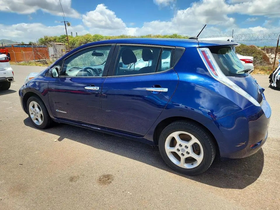 2017 NISSAN LEAF S  