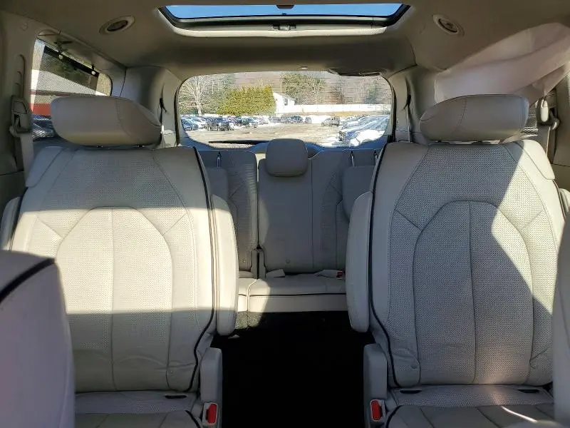 2021 CHRYSLER PACIFICA LIMITED  