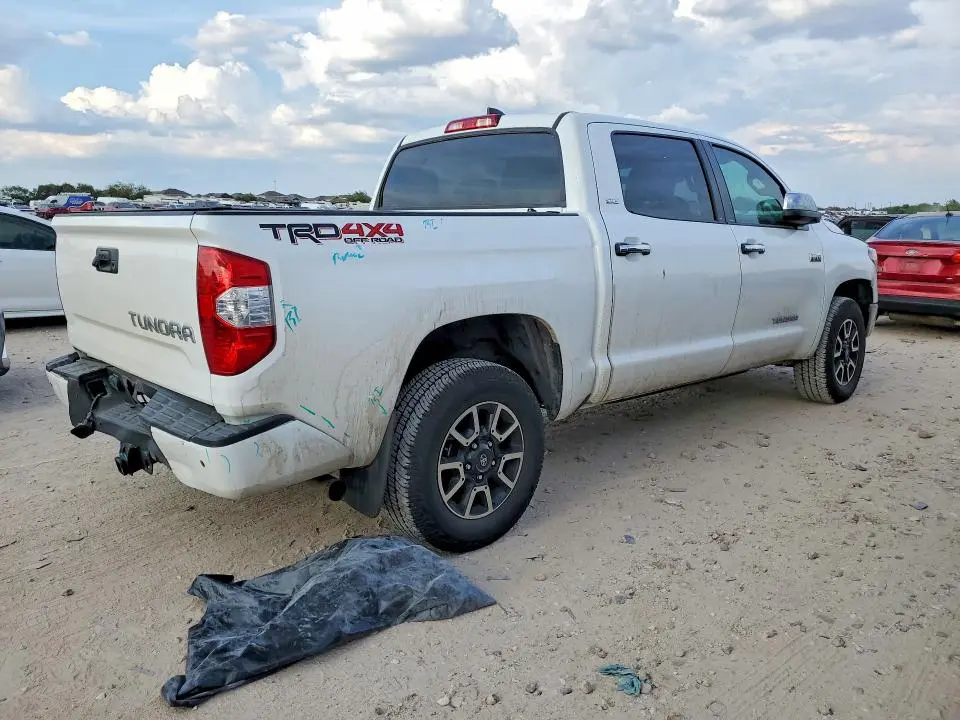 2021 TOYOTA TUNDRA SR5  