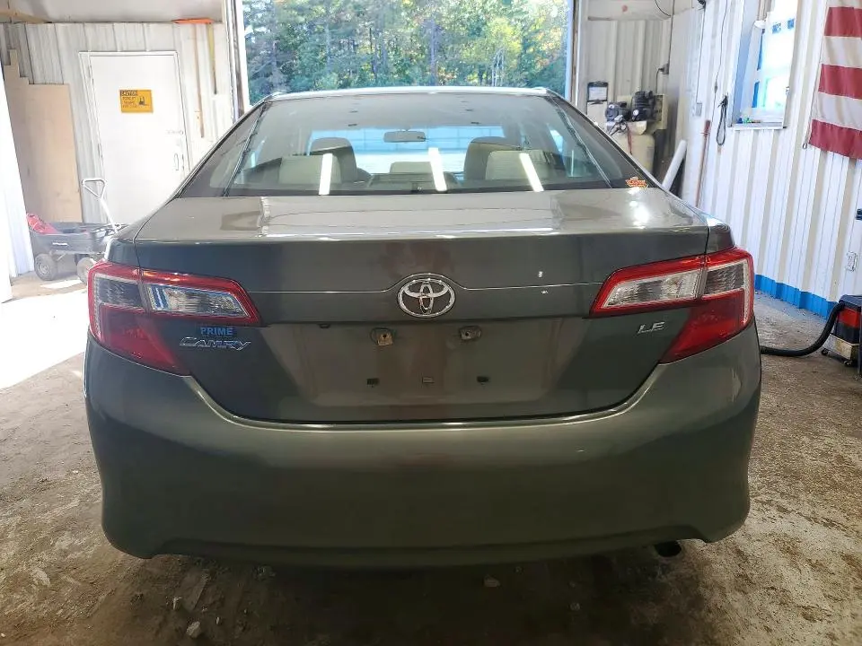 2014 TOYOTA CAMRY LE  