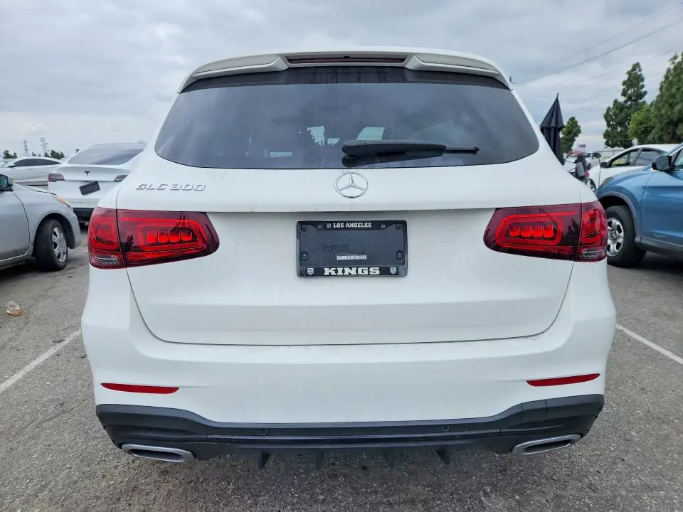 2022 MERCEDES-BENZ GLC 300  