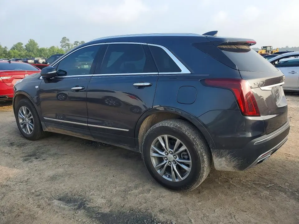 2022 CADI XT5 PREMIU   