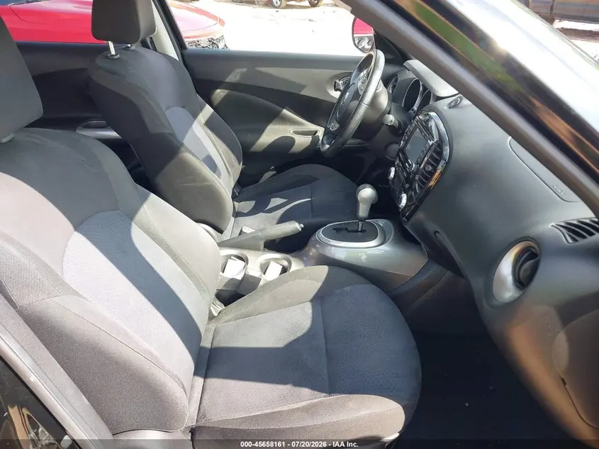 2014 NISSAN JUKE SV