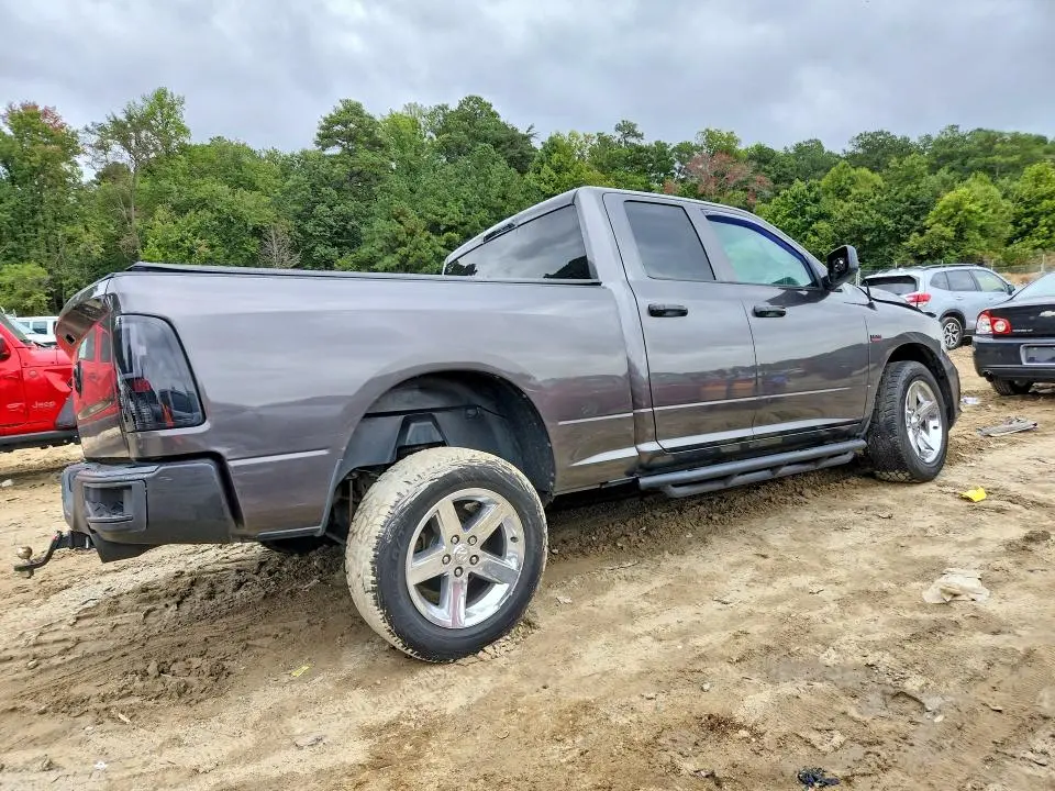 2015 RAM 1500 ST  