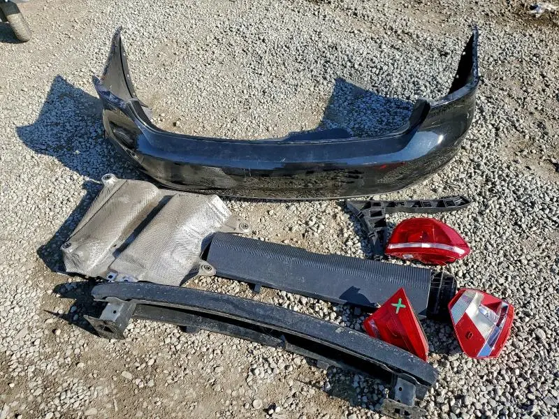 2012 VOLKSWAGEN PASSAT SE  