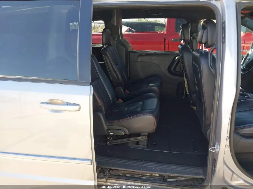 2017 DODGE GRAND CARAVAN GT