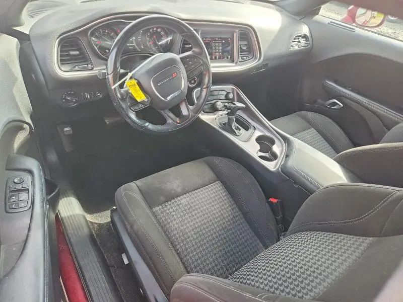 2020 DODGE CHALLENGER SXT  