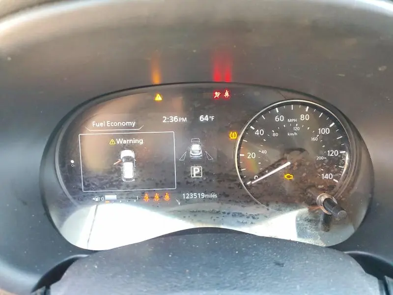 2021 NISSAN KICKS   