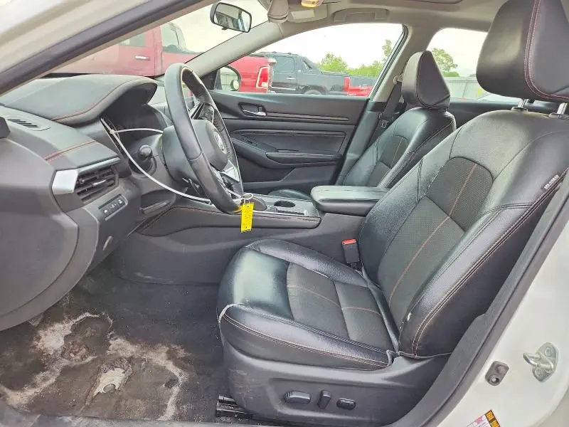 2019 NISSAN ALTIMA SR  
