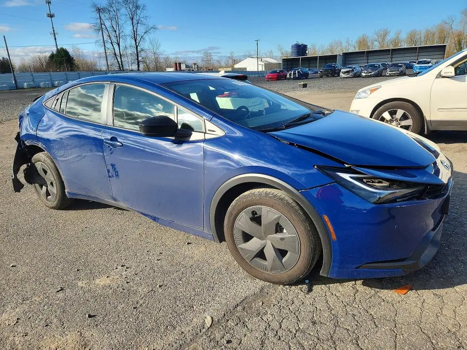2024 TOYOTA PRIUS LE  