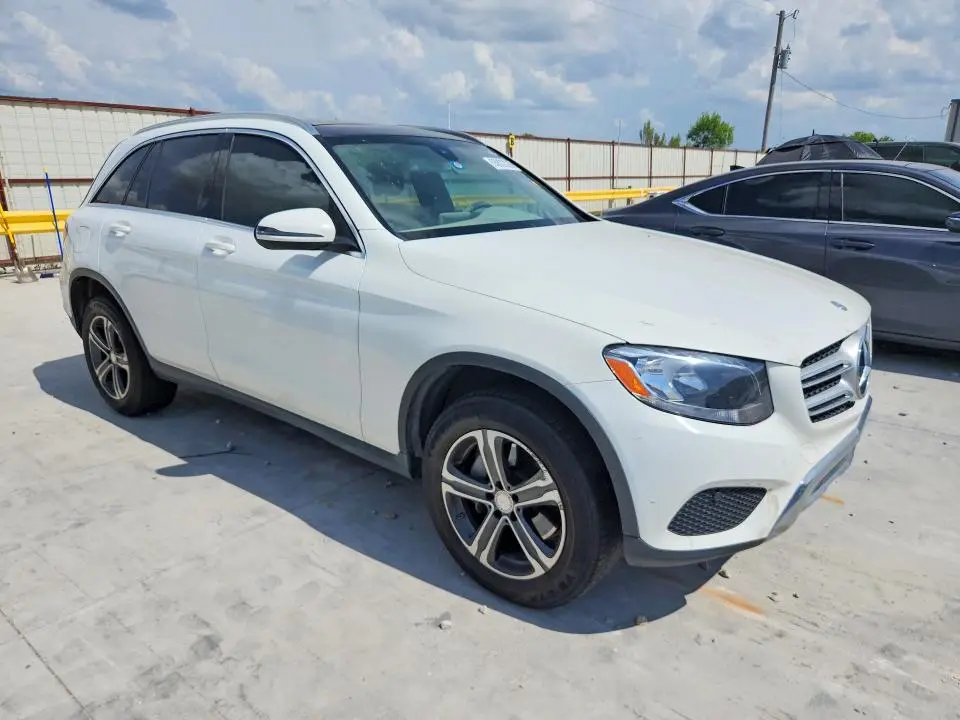 2016 MERCEDES-BENZ GLC 300  