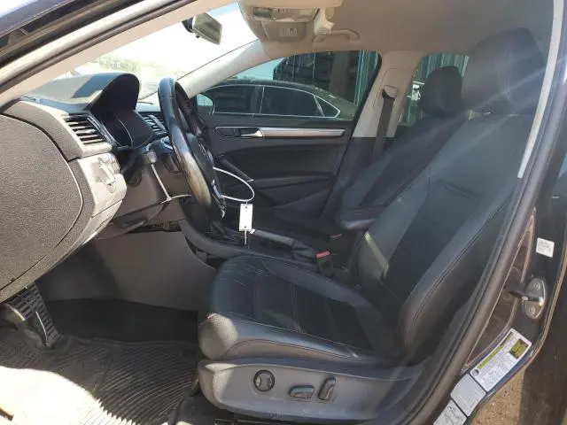 2017 VOLKSWAGEN PASSAT R-LINE  