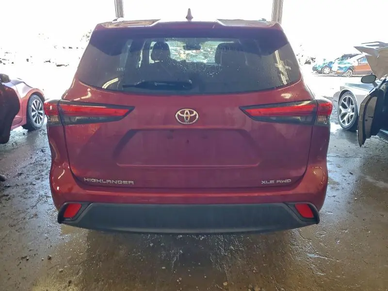 2020 TOYOTA HIGHLANDER XLE  