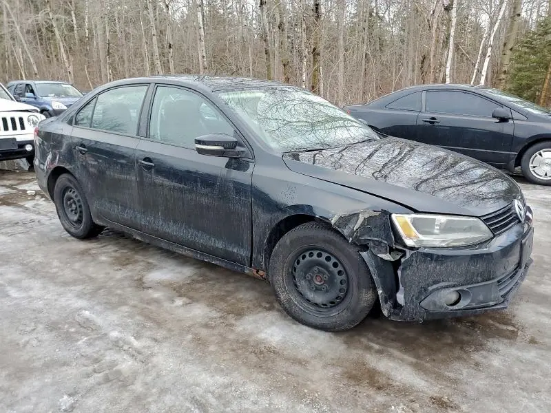 2012 VOLKSWAGEN JETTA   