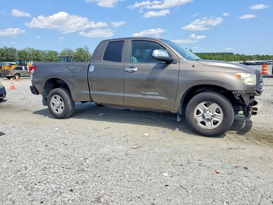 2011 TOYOTA TUNDRA DOUBLE CAB SR5  