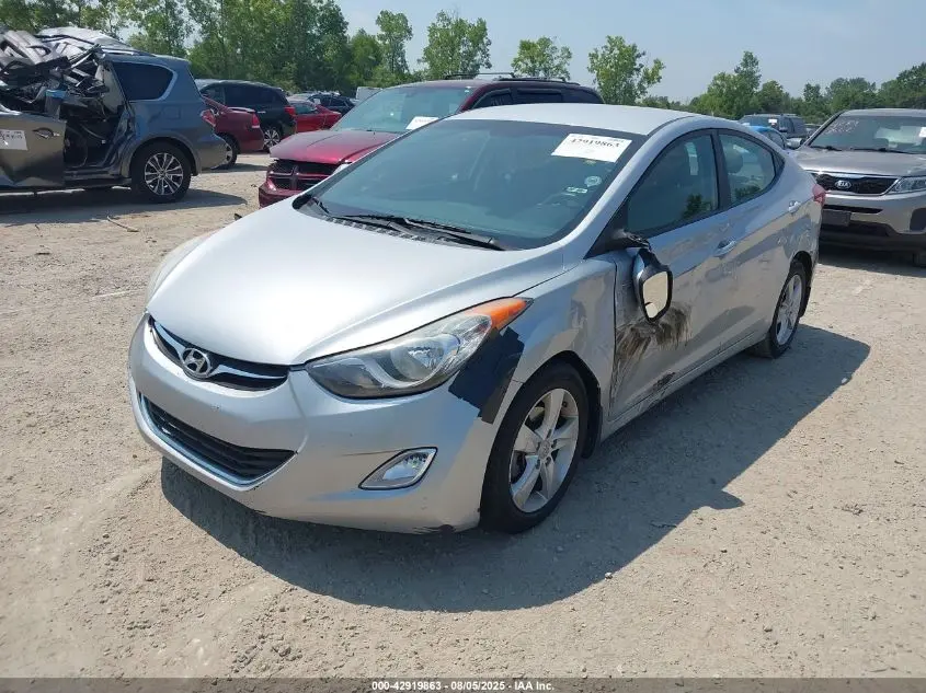 2013 HYUNDAI ELANTRA GLS