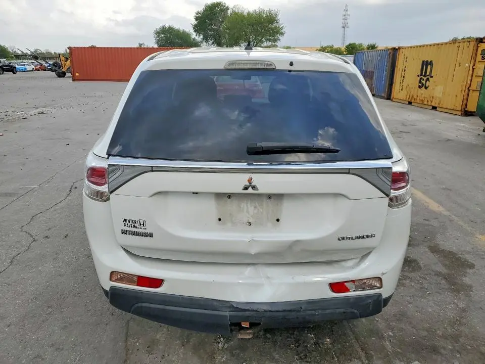 2014 MITSUBISHI OUTLANDER SE  