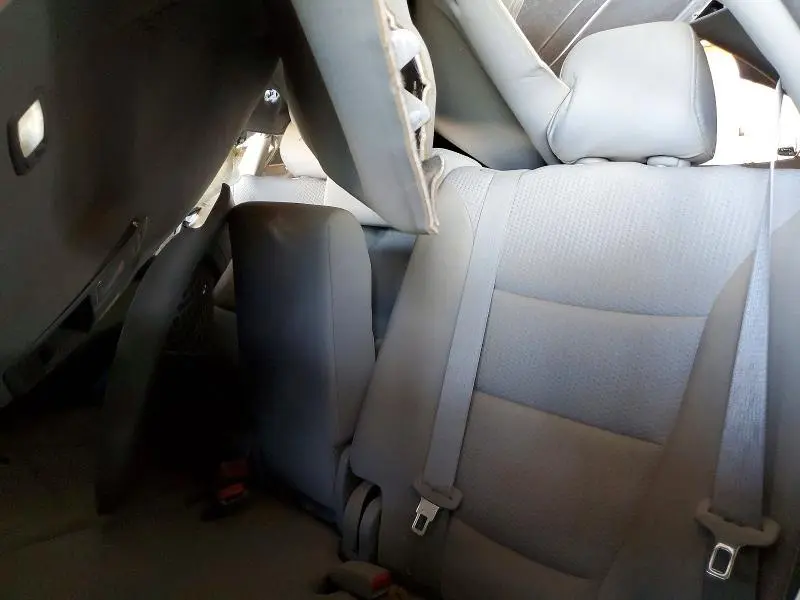 2011 KIA SORENTO GL  